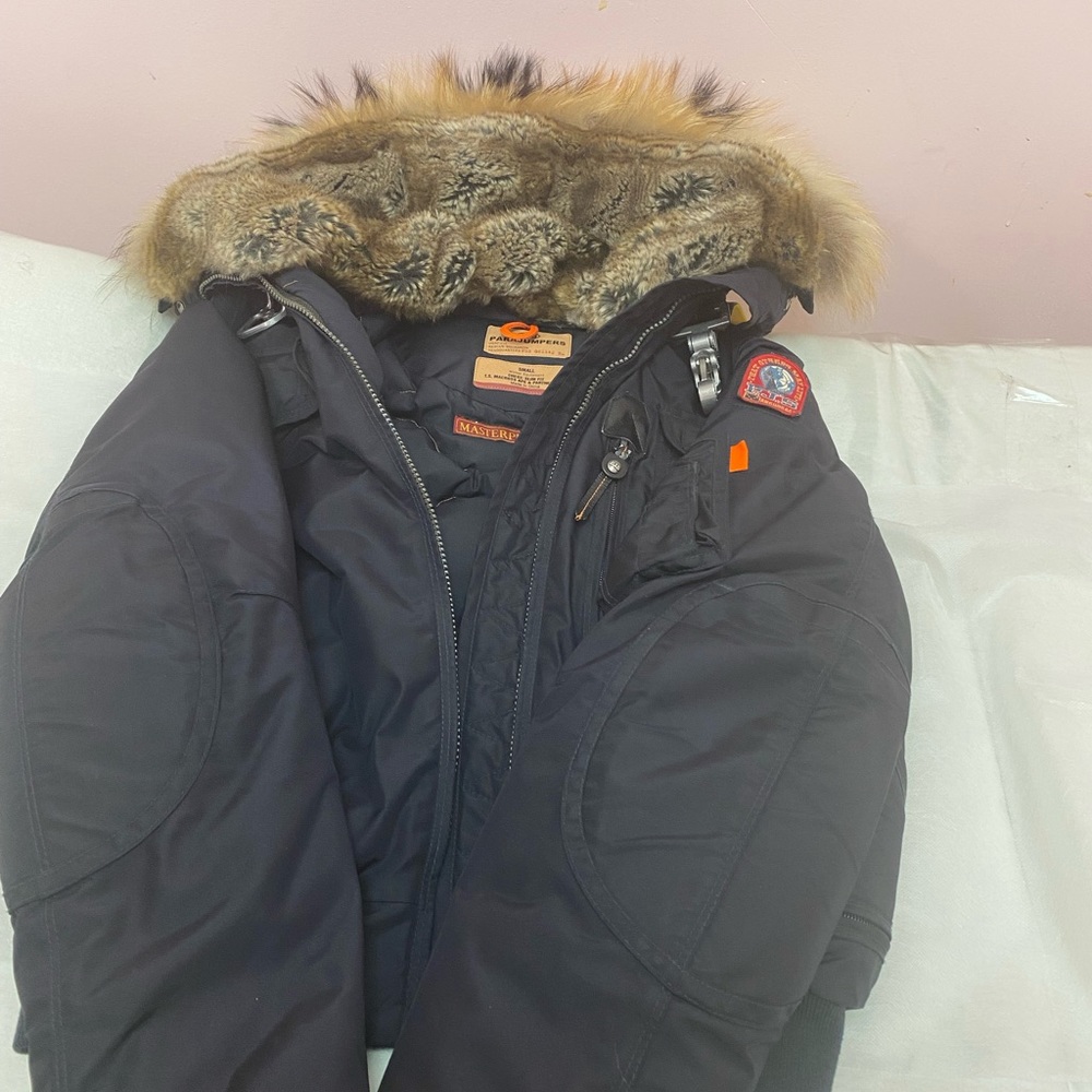 Sold Sold Parajumpers Canada size S